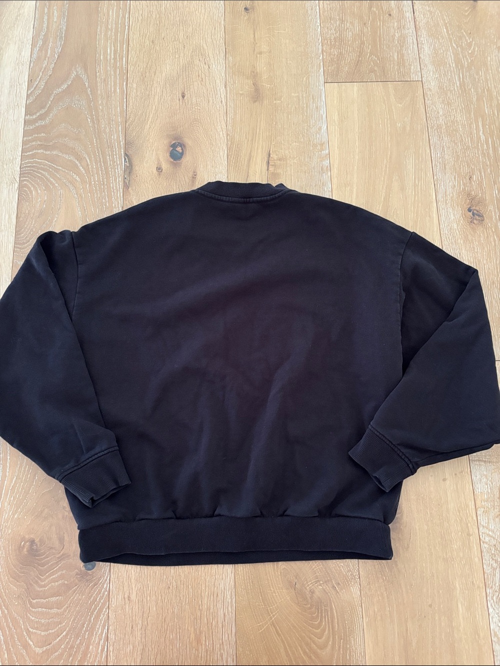ALO Yoga Crewneck Sweatshirt in Black - Picture 5 of 5